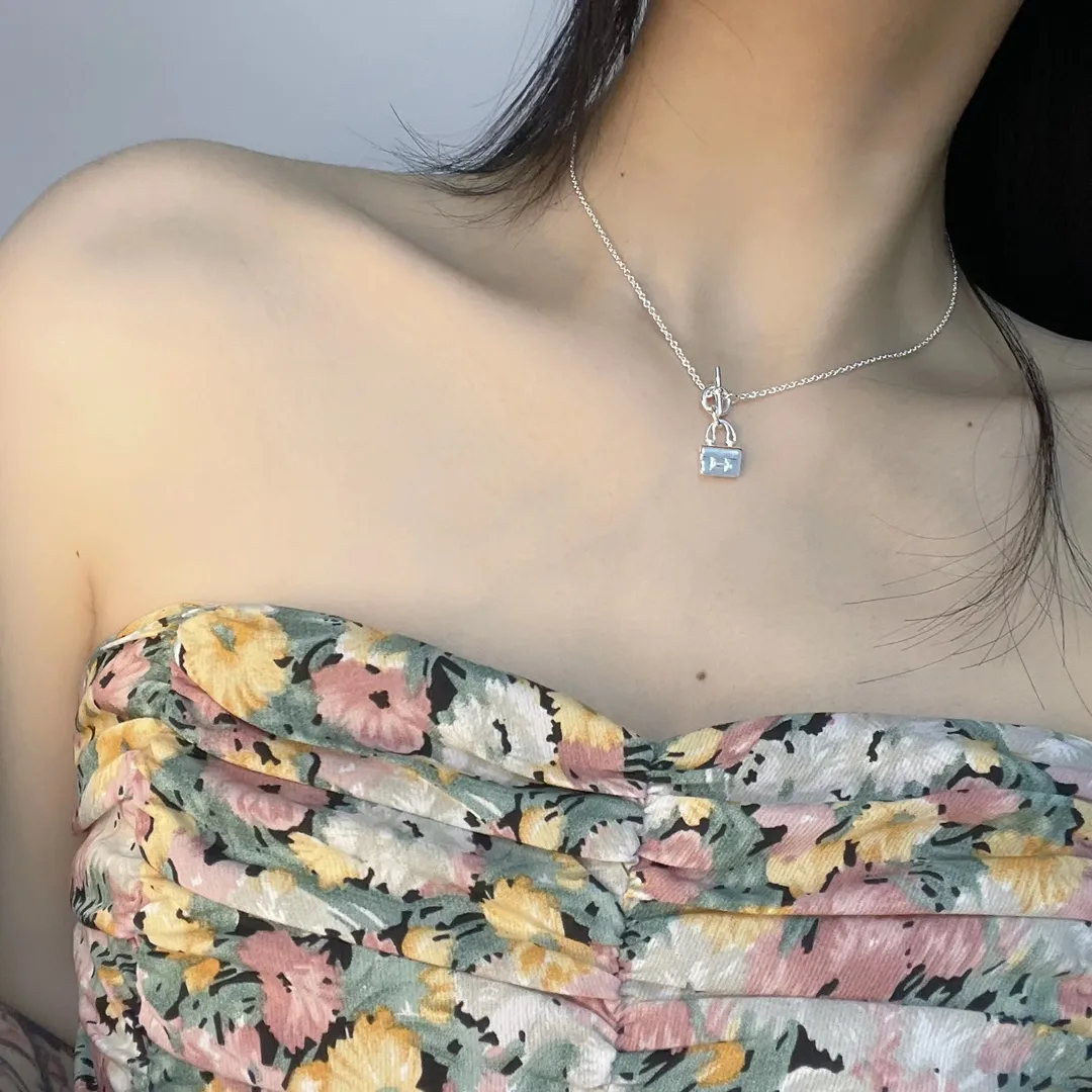 Amulette Kelly Pendant Necklace (Sterling Silver) D28016781 — view 9