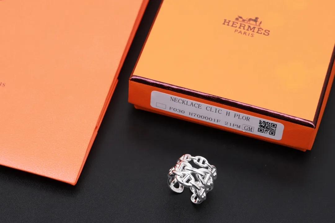 Chaine d'Ancre Enchaînée Triple Ring (Sterling Silver) D21017724 — view 7
