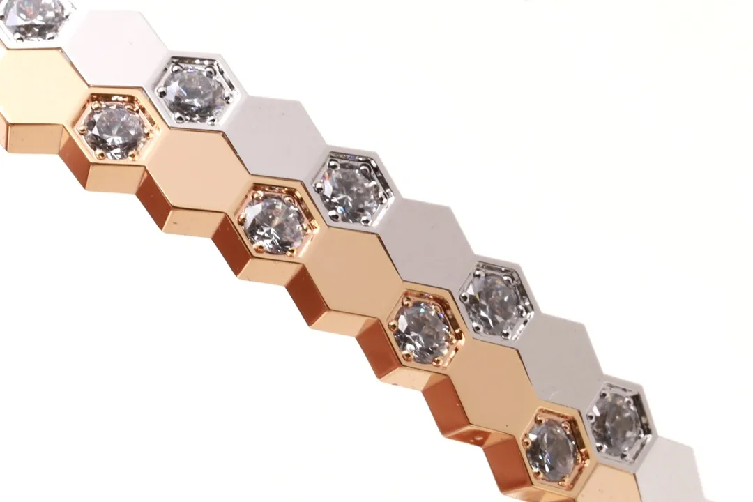 Bee My Love Honeycomb Diamond Bangle D23016593 — view 4
