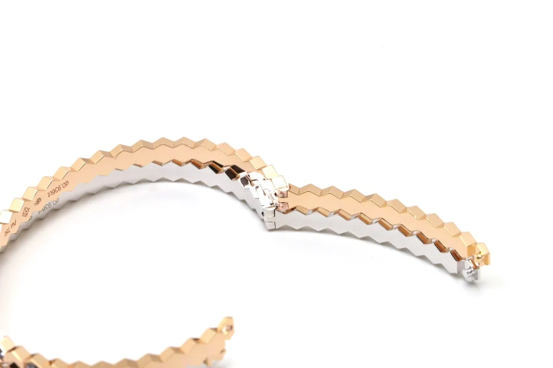 Bee My Love Honeycomb Diamond Bangle D23016593 — view 7