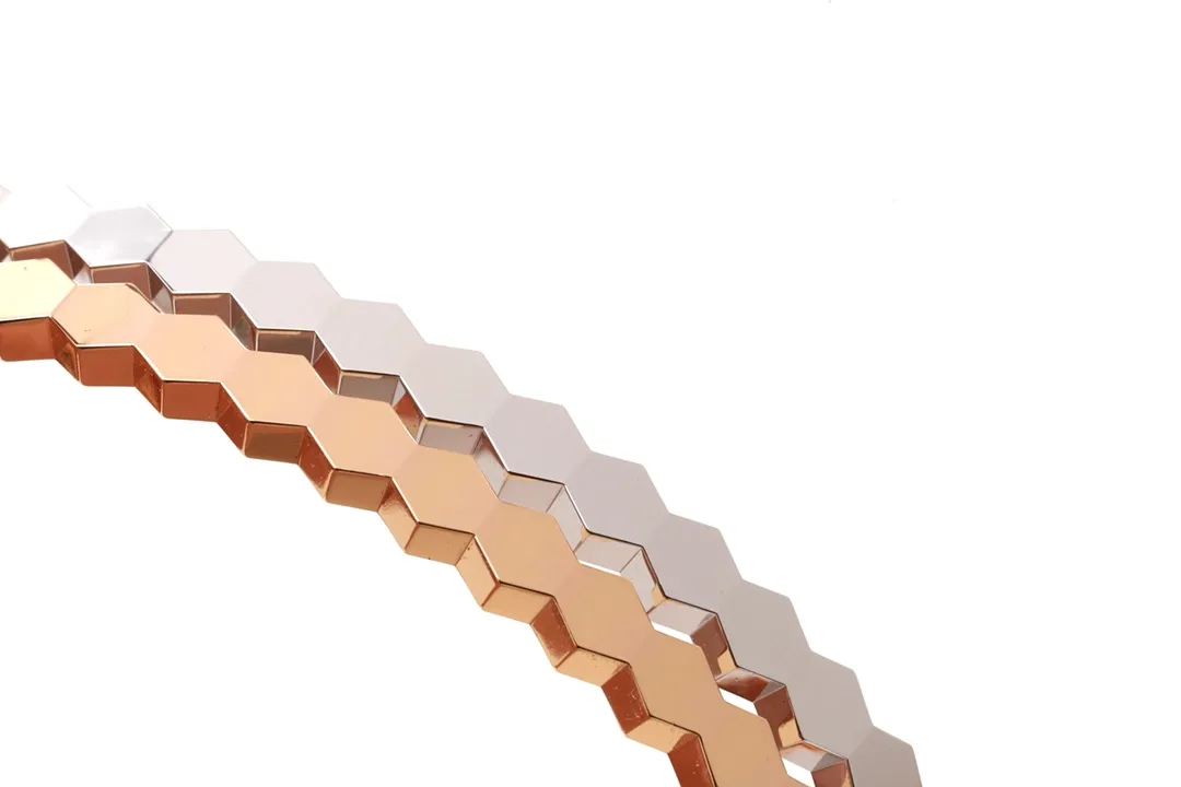 Bee My Love Honeycomb Bangle D21516592 — view 4