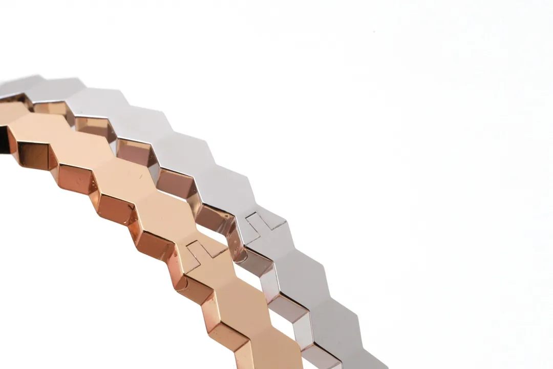 Bee My Love Honeycomb Bangle D21516592 — view 5