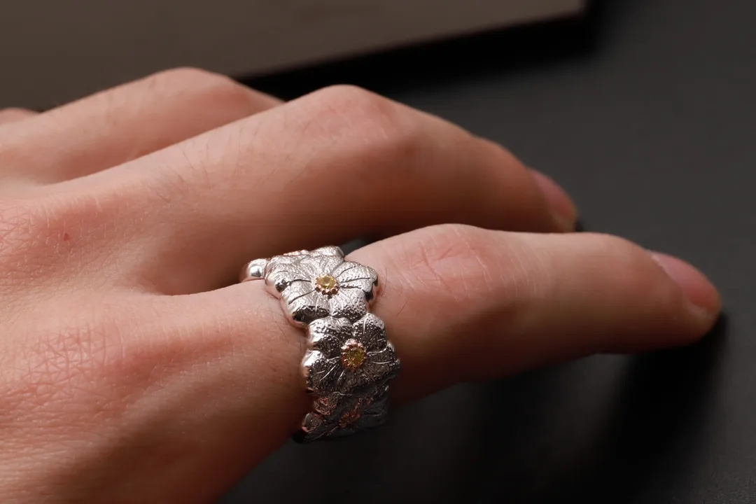 Blossoms Gardenia Textured Ring D39016853 — view 8