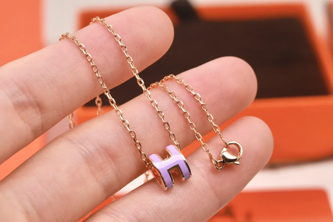 Pop H Enamel Pendant Necklace D11017608 — view 4