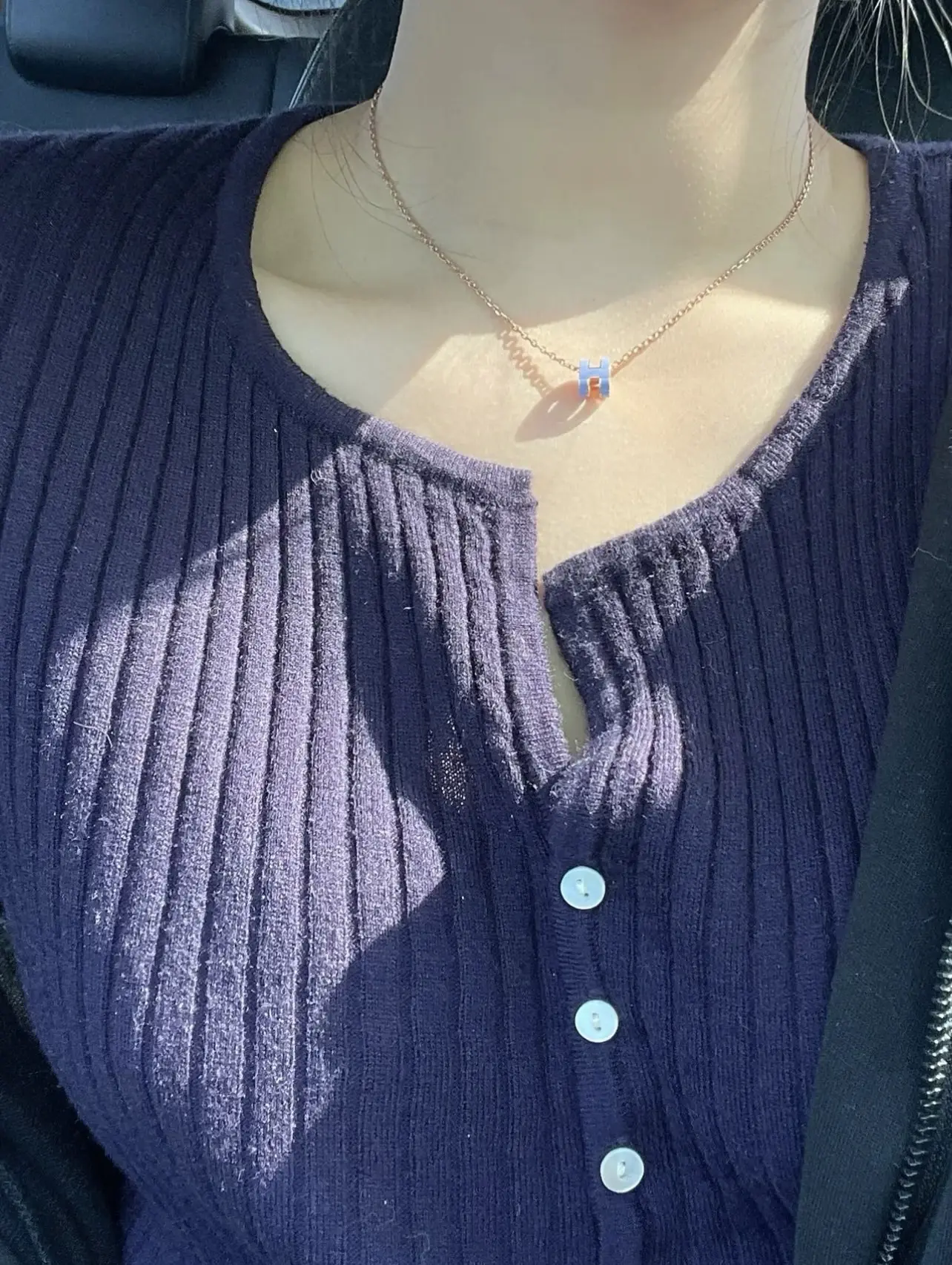 Pop H Enamel Pendant Necklace D11017608 — view 8