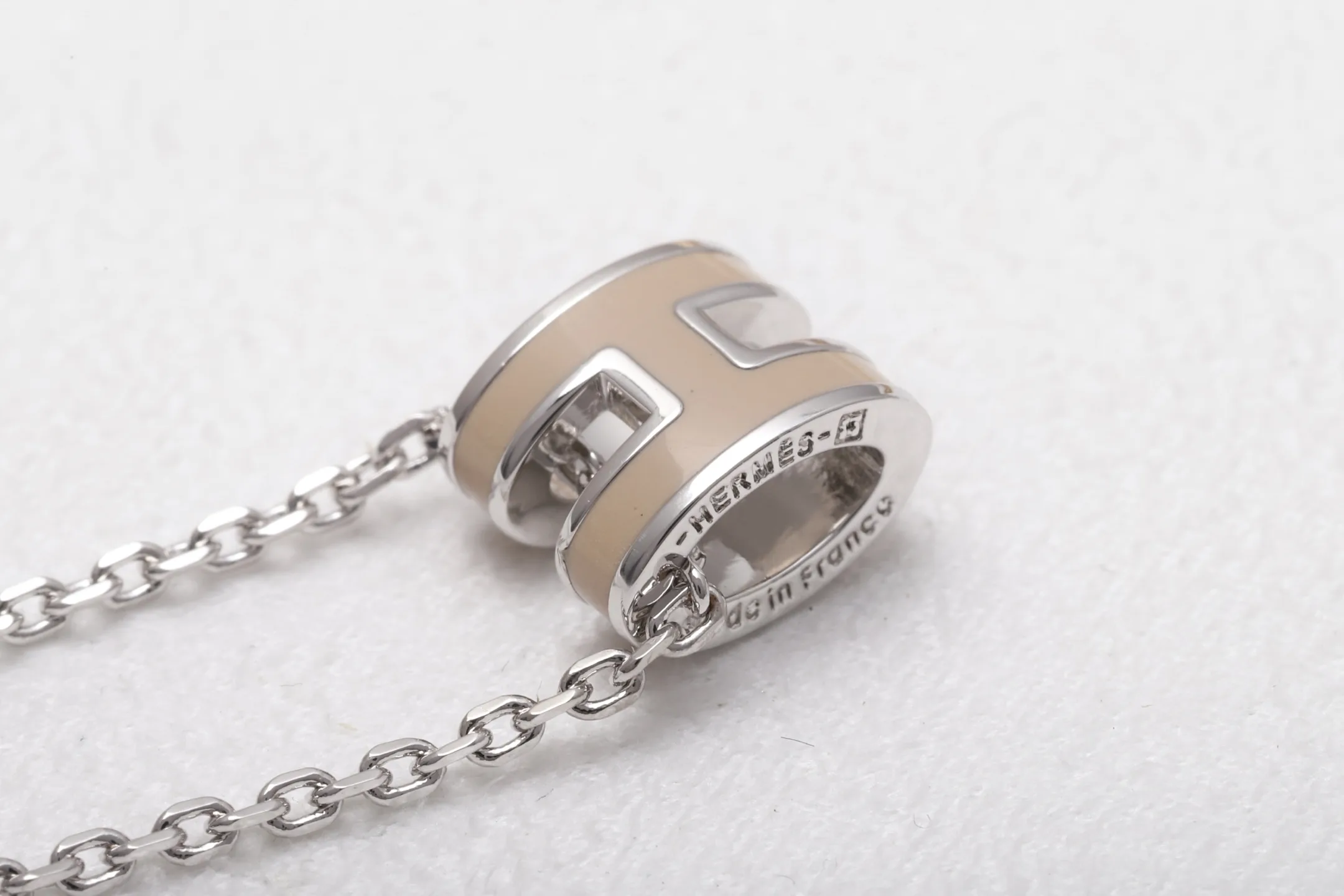 Pop H Mini Pendant Necklace D12017904 — view 8