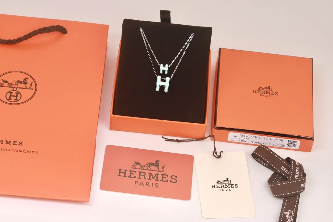 Pop H Enamel Pendant Necklace D11017607 — view 6