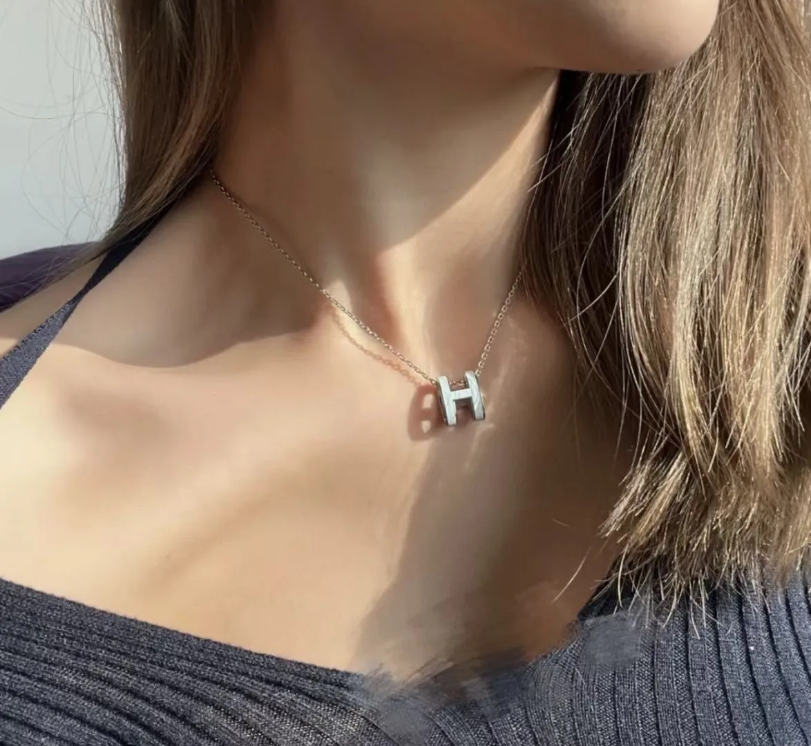 Pop H Enamel Pendant Necklace D11017607 — view 9