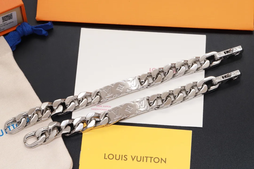 Monogram Engraved Chain Bracelet (Titanium Steel) D14017405 — view 4