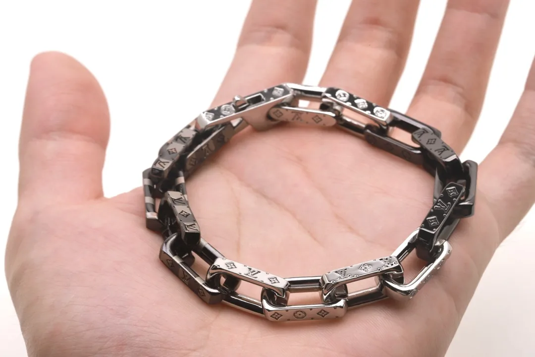 Monogram Damier Chain Link Bracelet (Titanium Steel) D11017577 — view 6