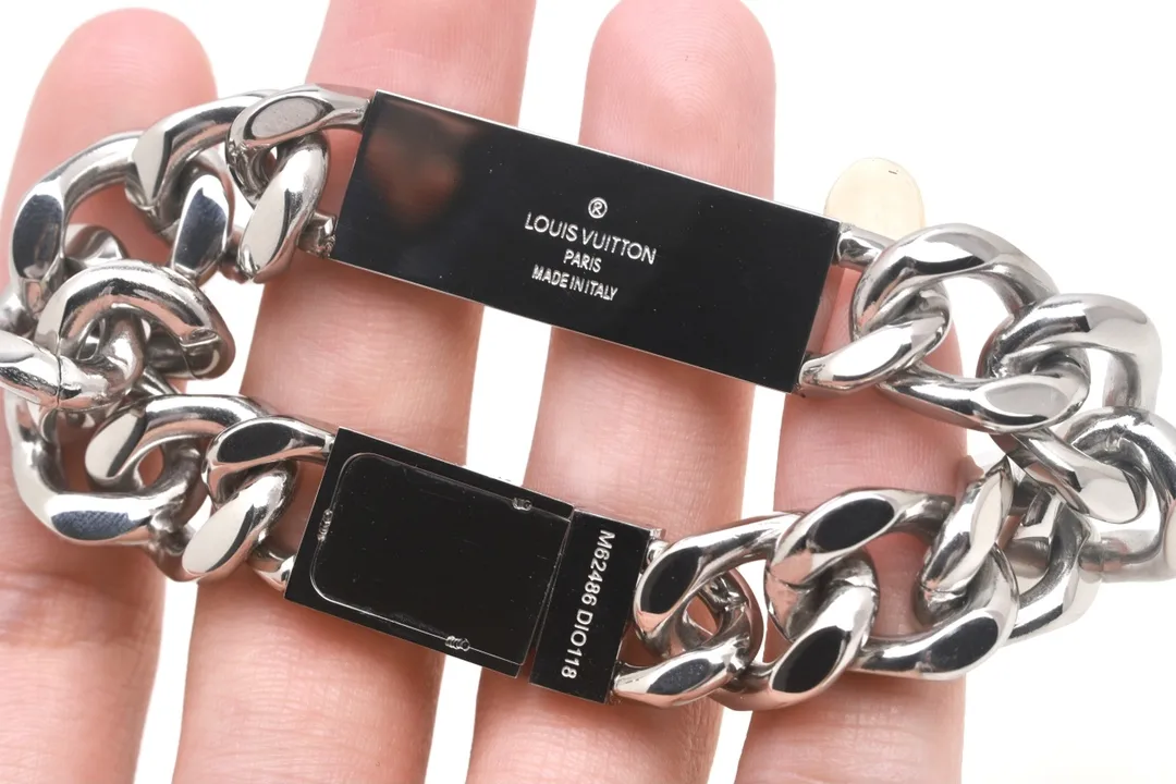 Monogram Engraved Chain Bracelet (Titanium Steel) D13517573 — view 6