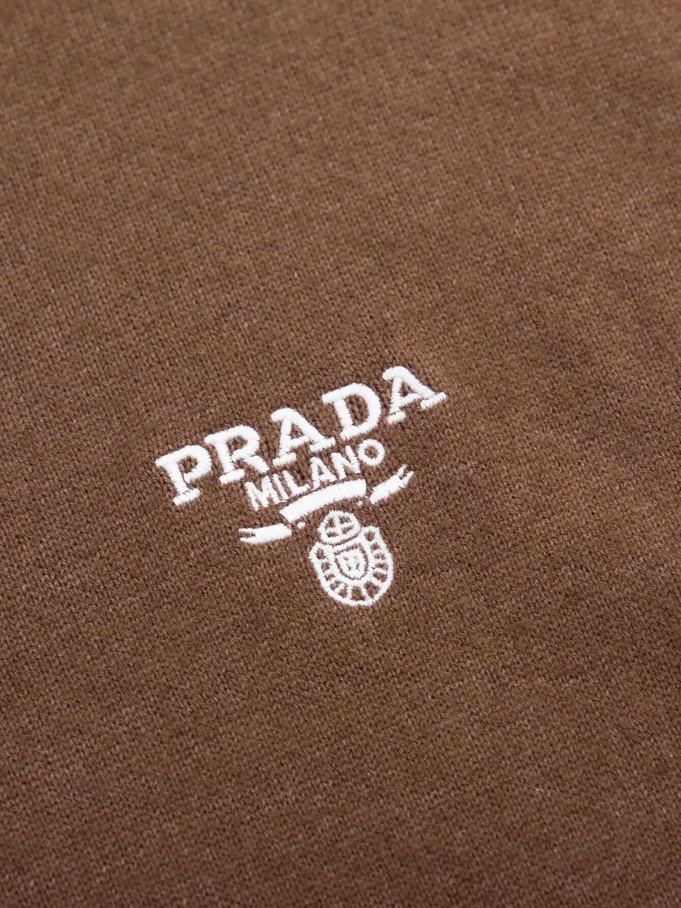 Embroidered Logo Cashmere Crew-Neck Sweater D20520393 — view 3