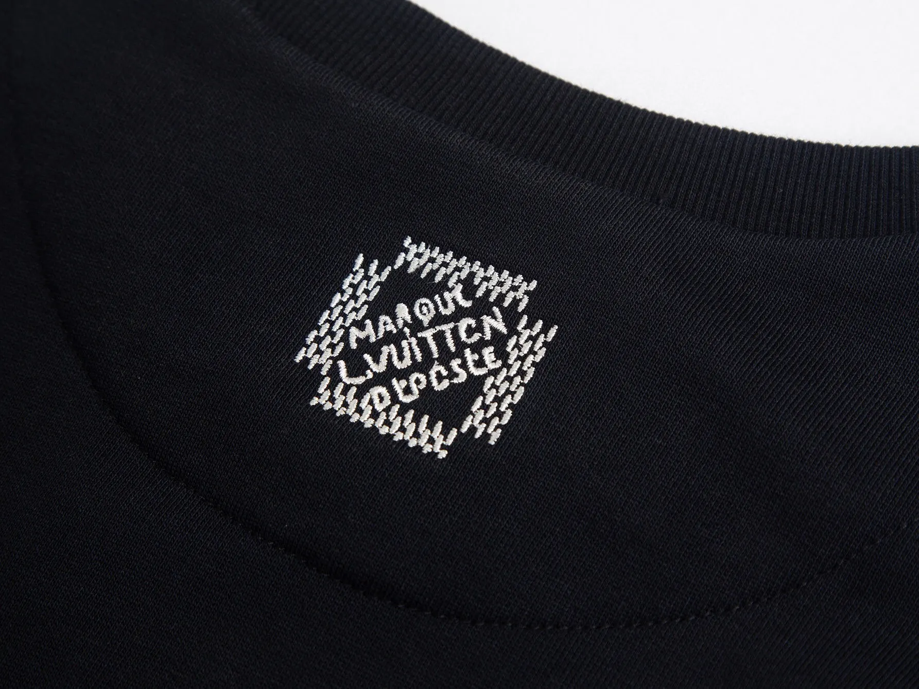 Embroidered Patch Logo Sweatshirt D21020421 — view 5