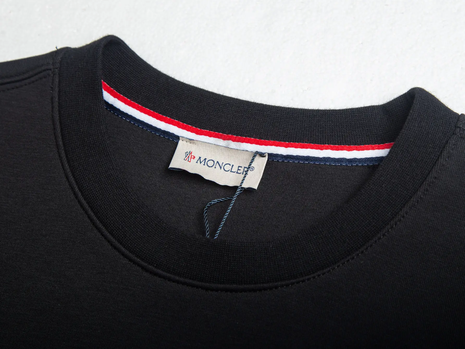 Logo-Patch Crew-Neck Sweatshirt D21020446 — view 3