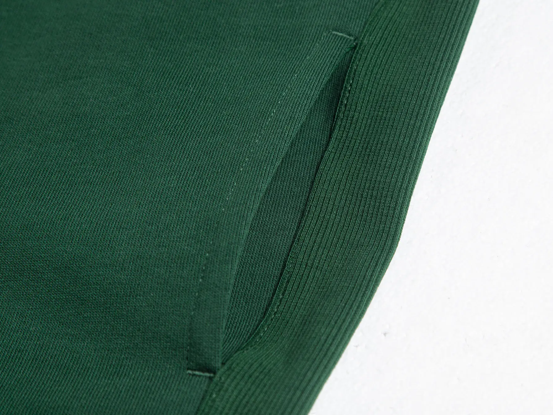 Logo Embroidery Half-Zip Sweatshirt D24020417 — view 6