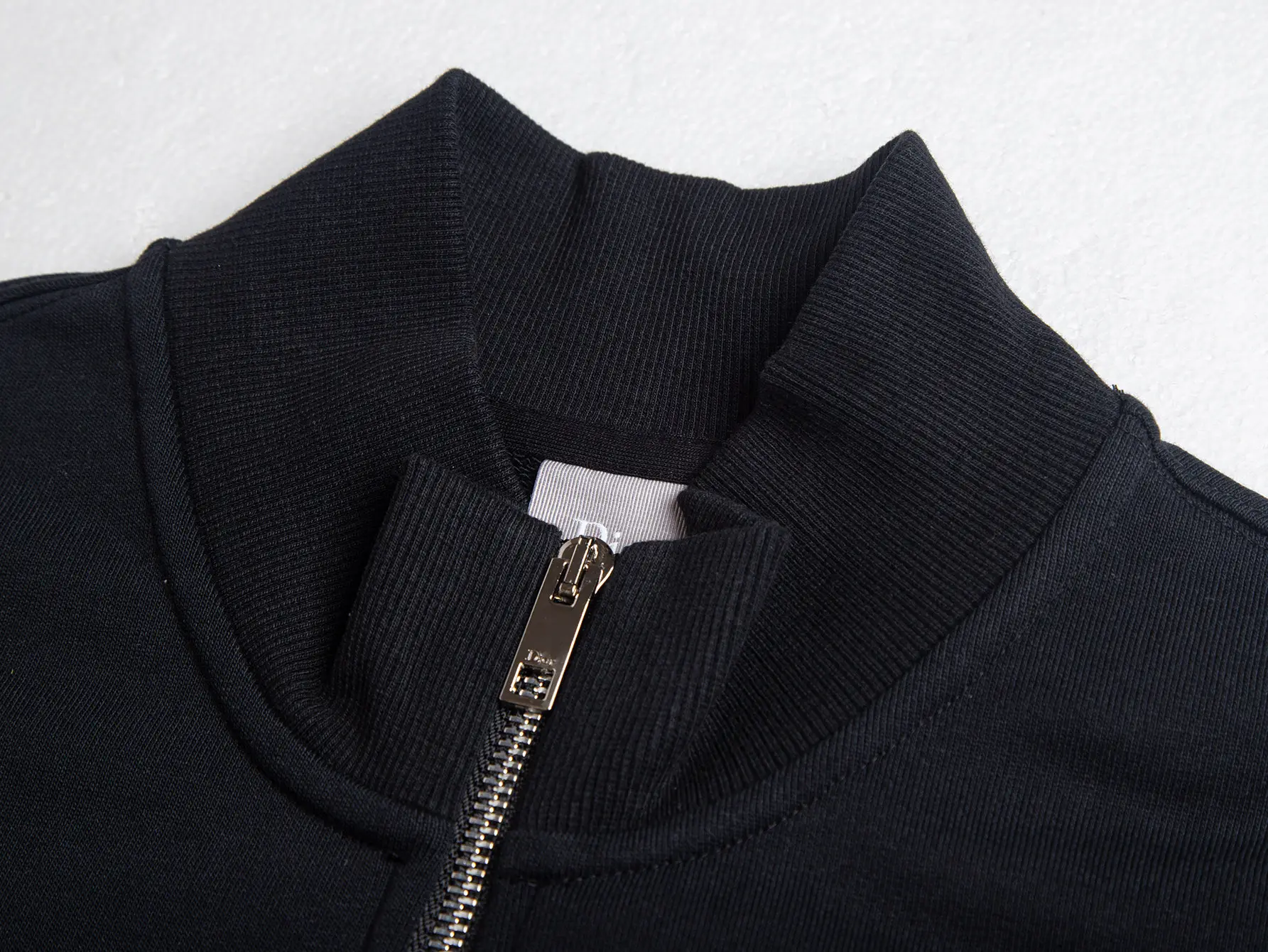 Logo Embroidery Half-Zip Sweatshirt D24020416 — view 5