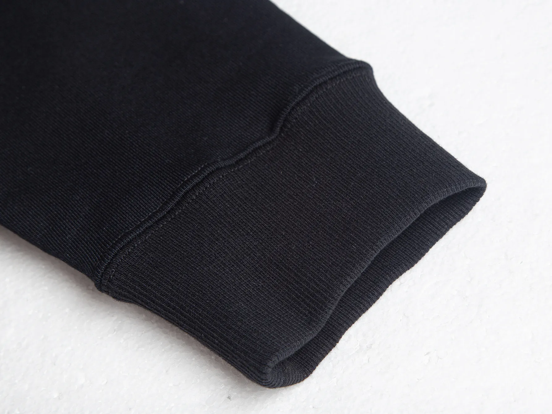 Logo Embroidery Half-Zip Sweatshirt D24020416 — view 7