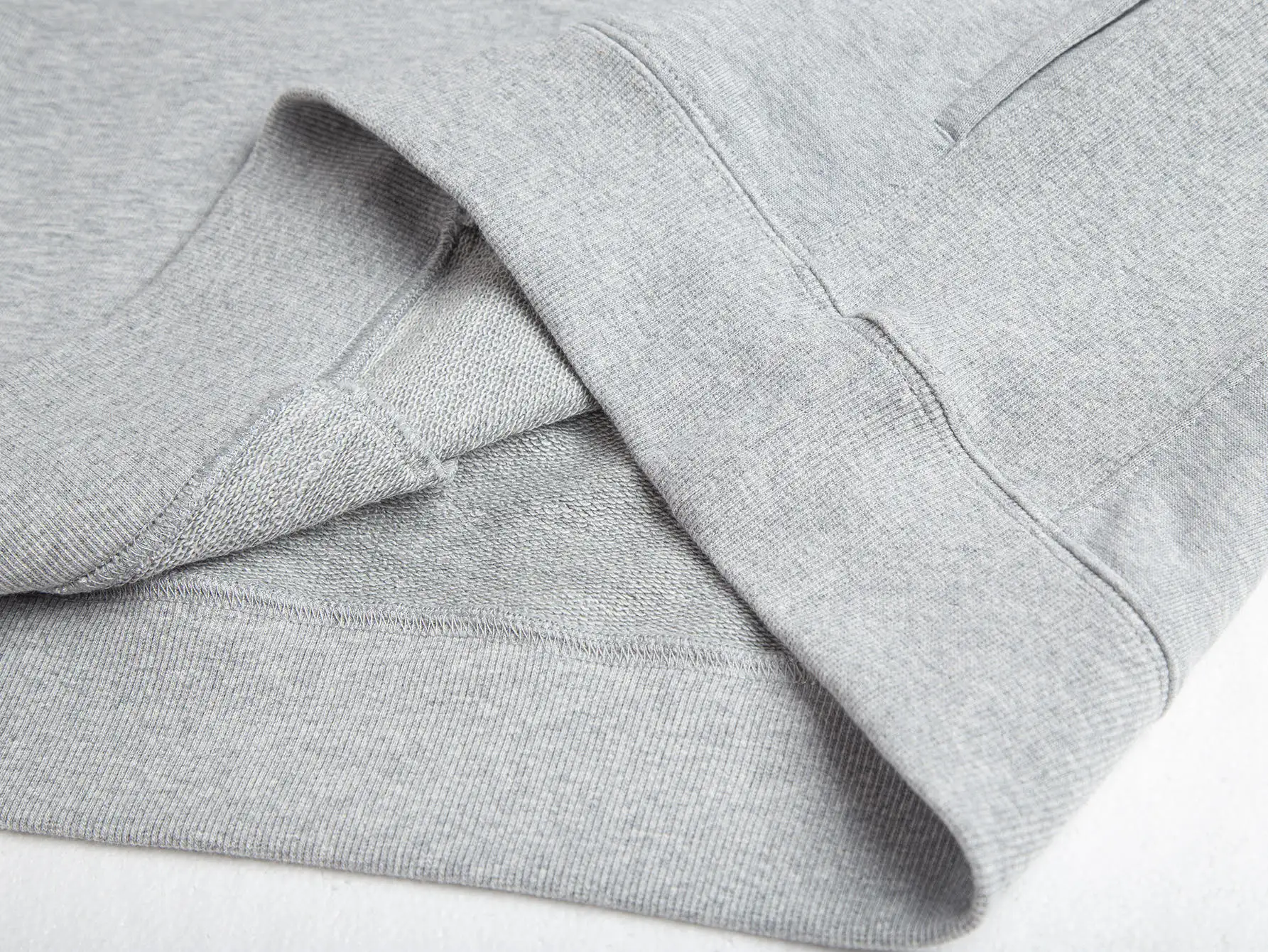 Logo Embroidery Half-Zip Sweatshirt D24020415 — view 9