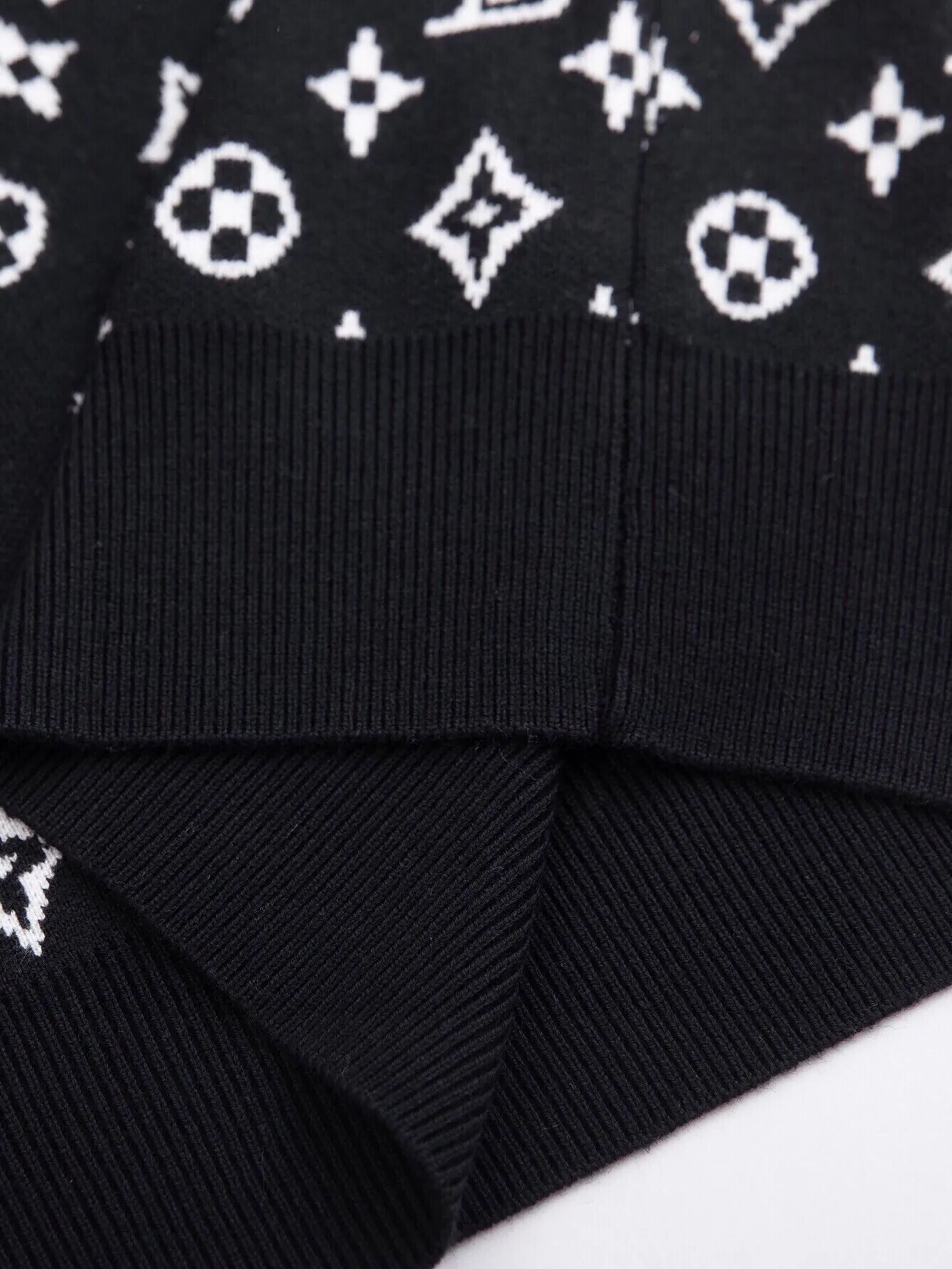 Monogram Jacquard Wool Crew-Neck Sweater D25520394 — view 7
