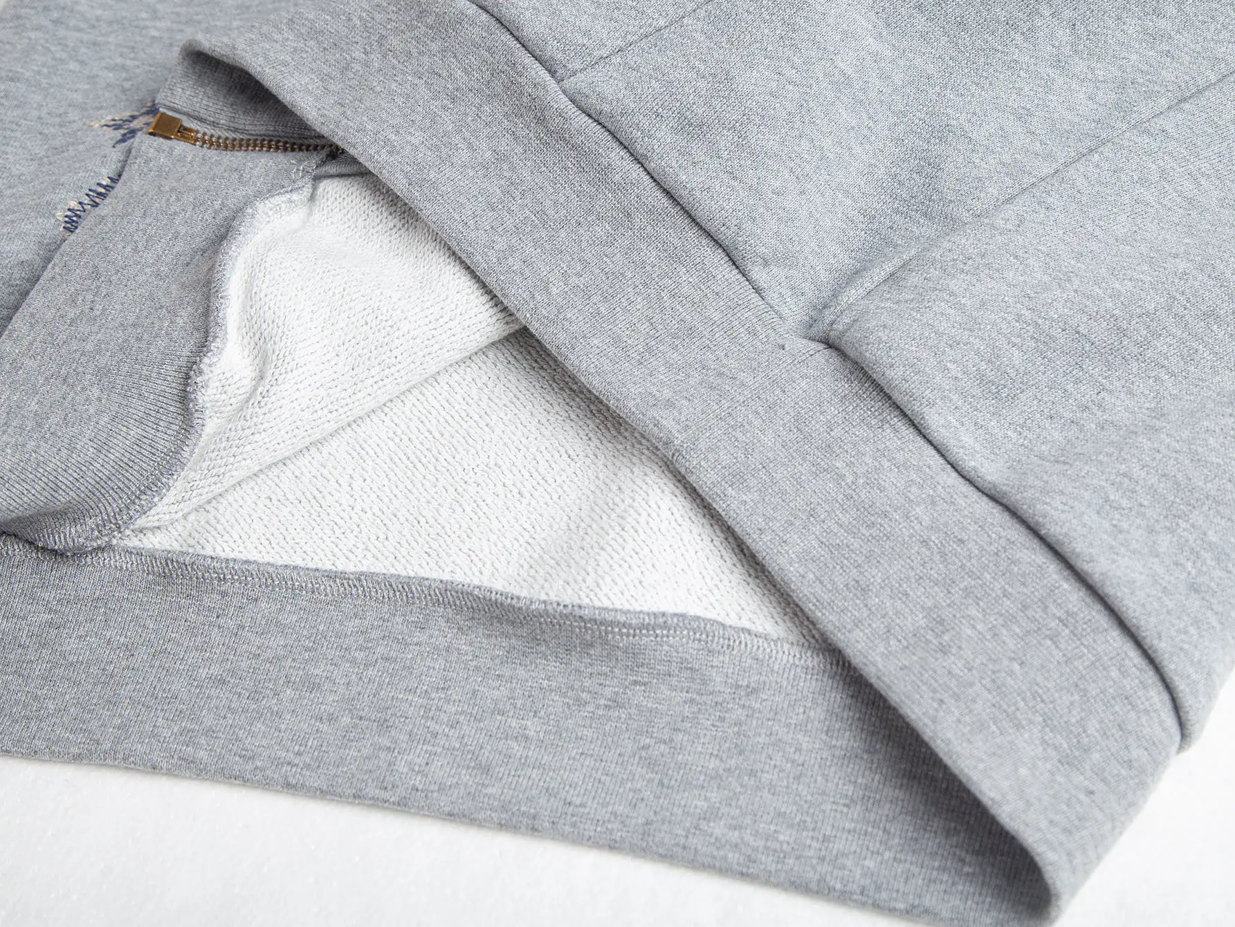 Logo Embroidered Zip-Up Hoodie D30020406 — view 12