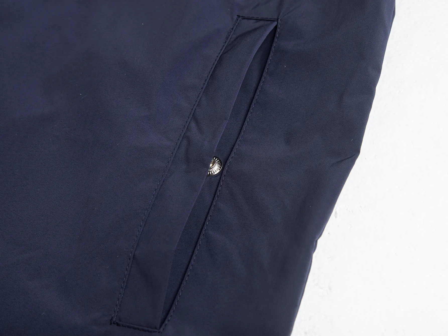 Logo-Patch Hooded Windbreaker Jacket D31020434 — view 8
