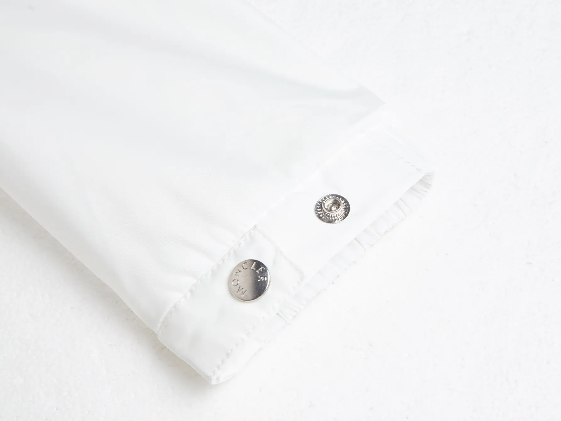 Logo-Appliquéd Hooded Windbreaker Jacket D31020430 — view 12