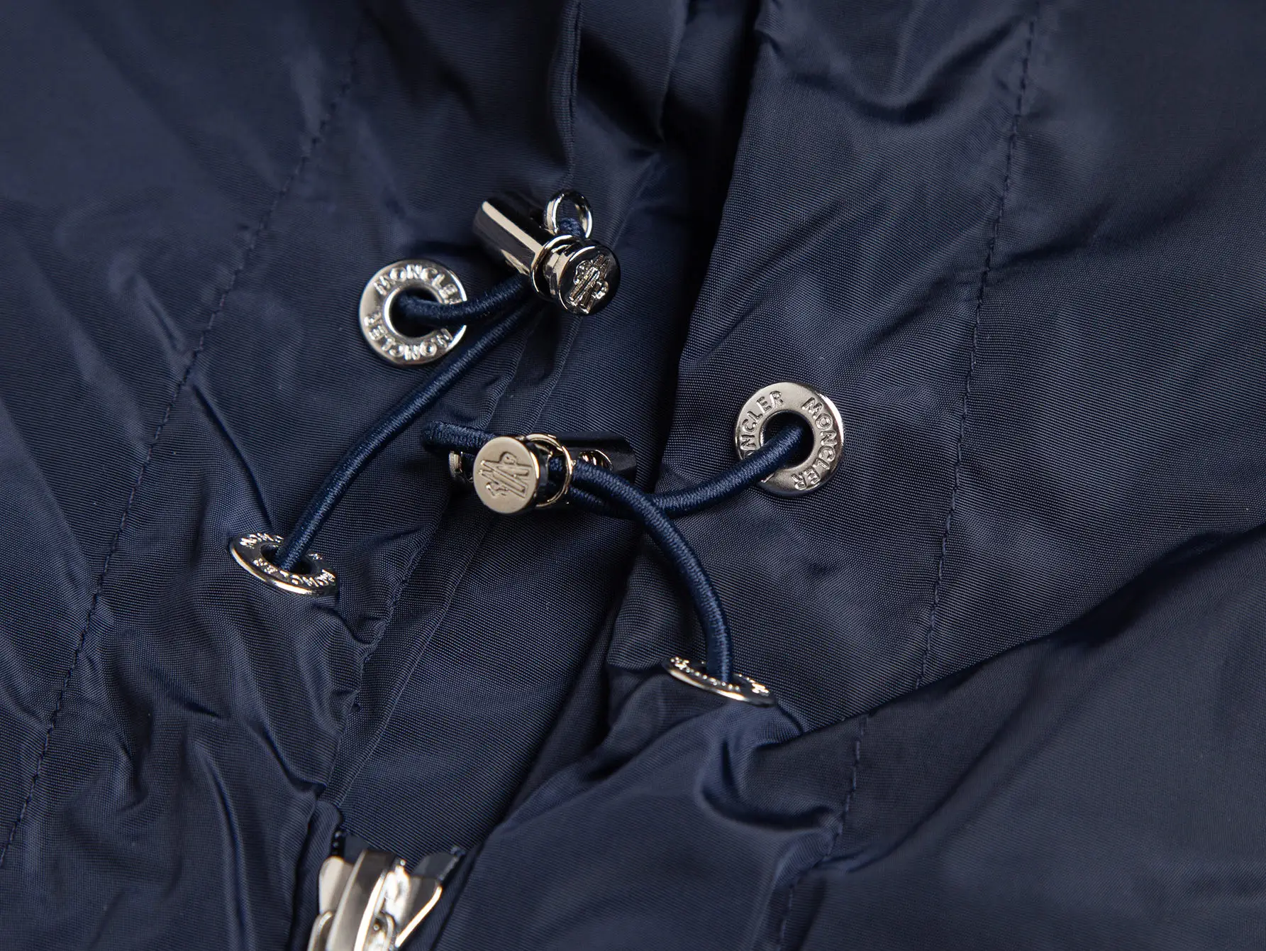 Logo-Appliquéd Hooded Windbreaker Jacket D31020428 — view 5