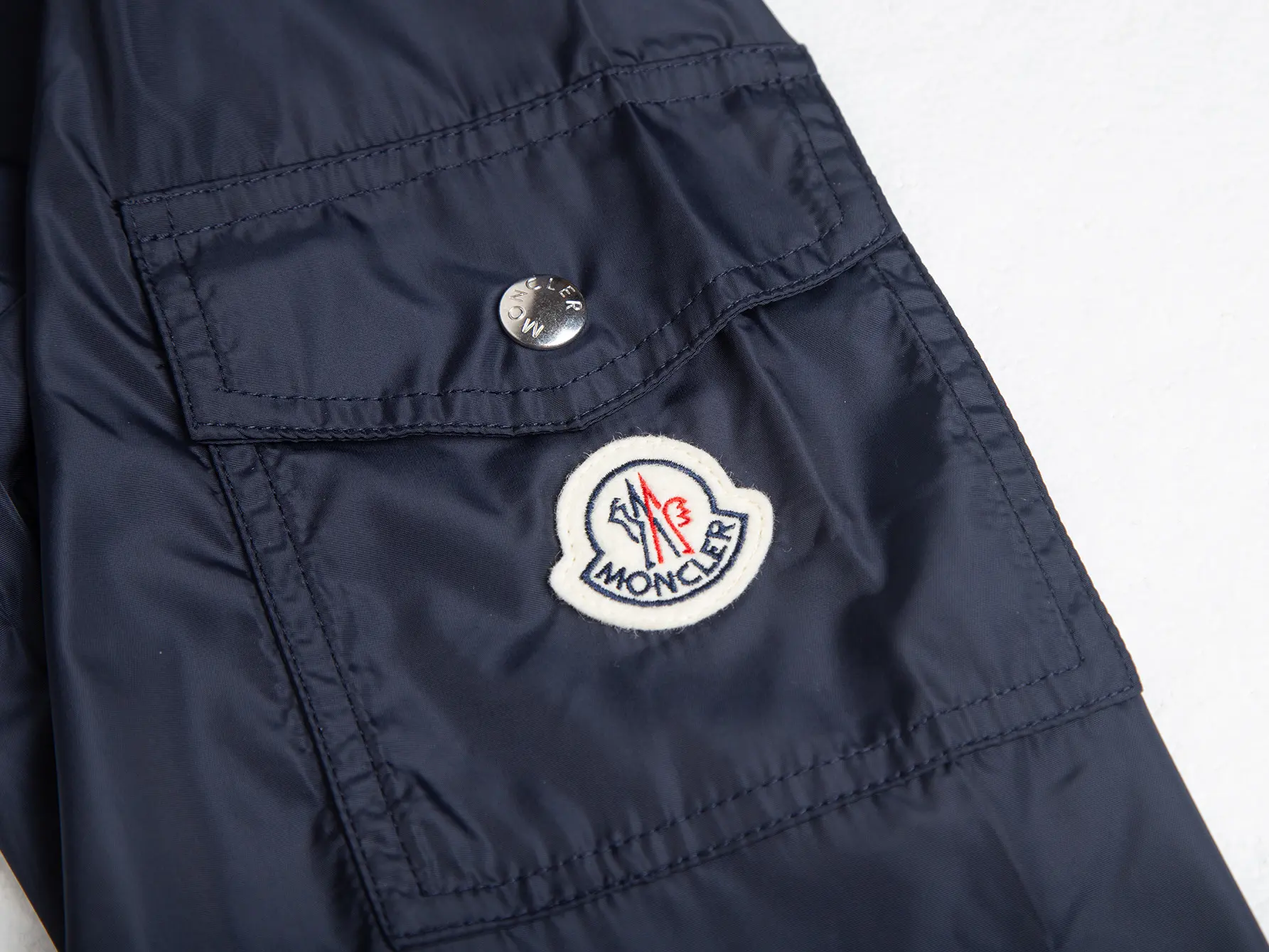 Logo-Appliquéd Hooded Windbreaker Jacket D31020428 — view 8