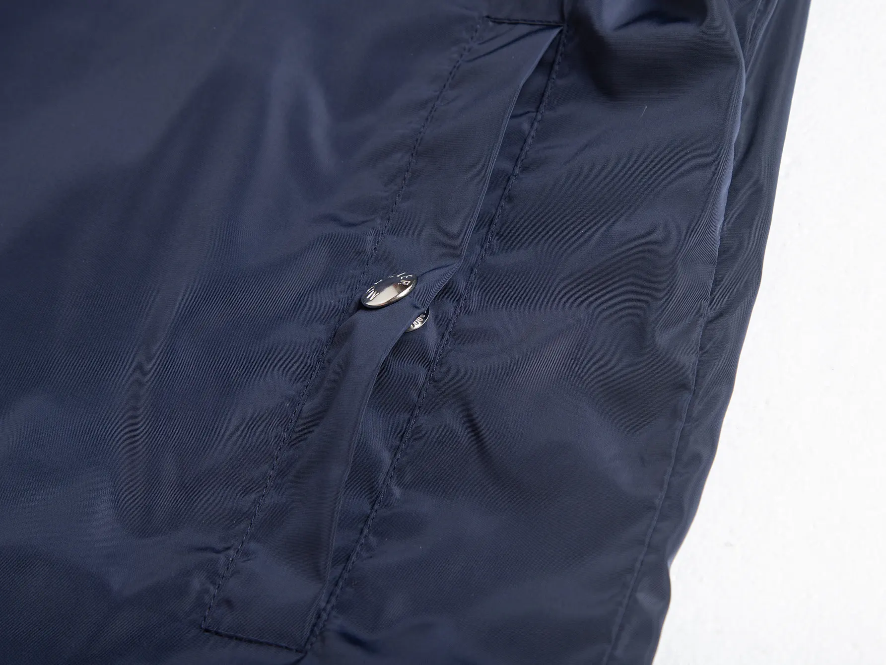 Logo-Appliquéd Hooded Windbreaker Jacket D31020428 — view 10