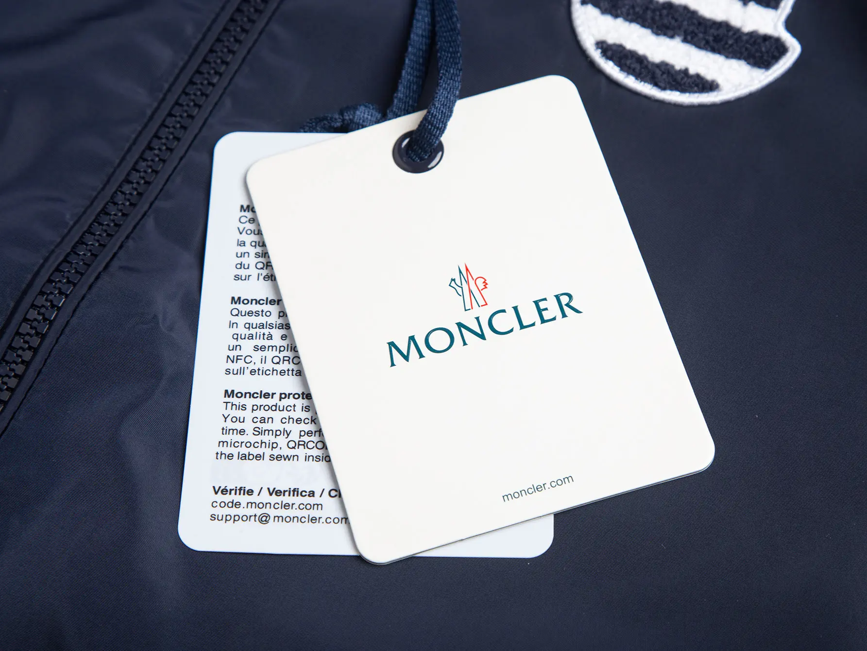 Logo-Appliquéd Hooded Windbreaker Jacket D31020428 — view 14