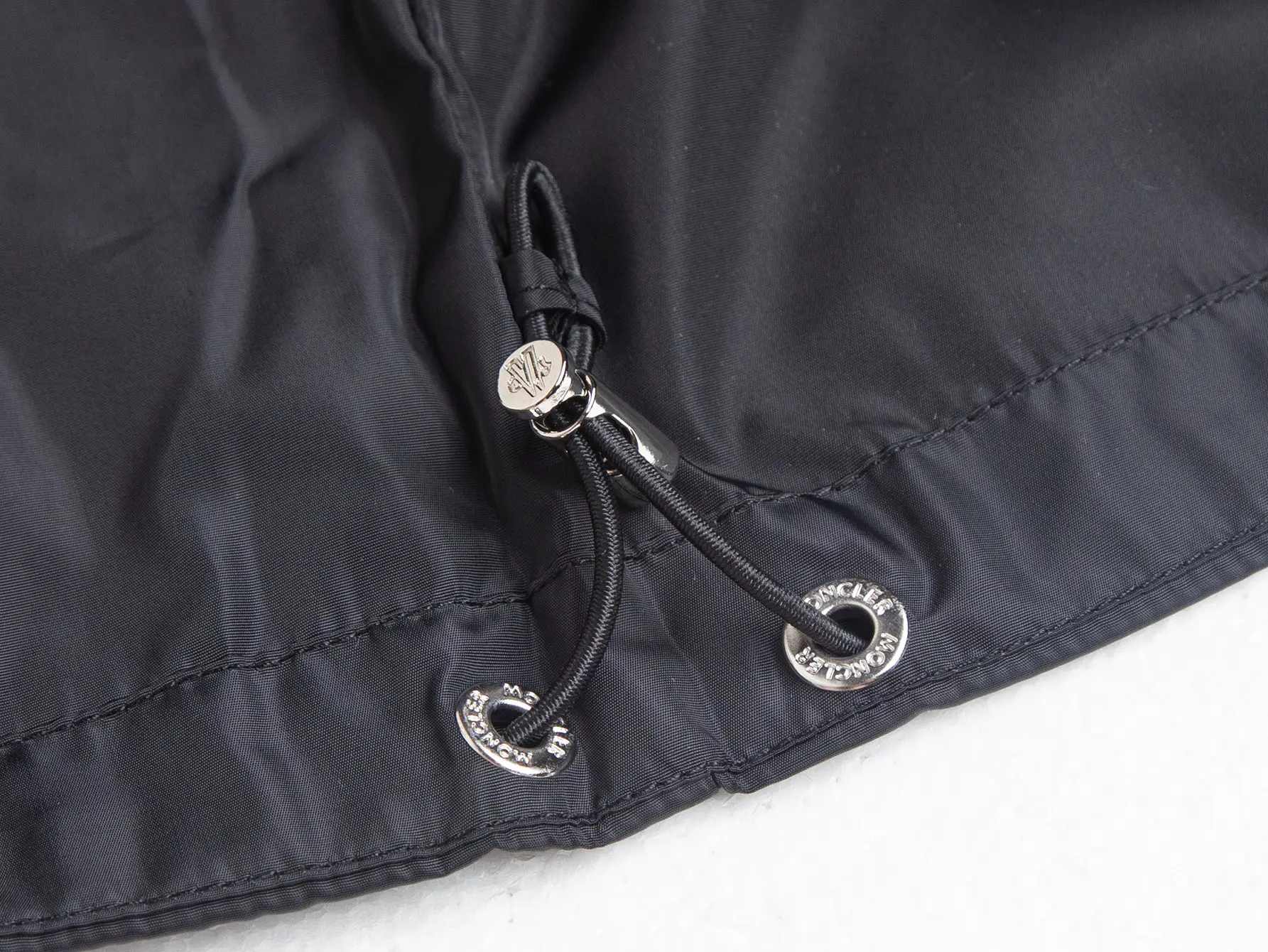 Logo-Appliquéd Hooded Windbreaker Jacket D31020429 — view 12