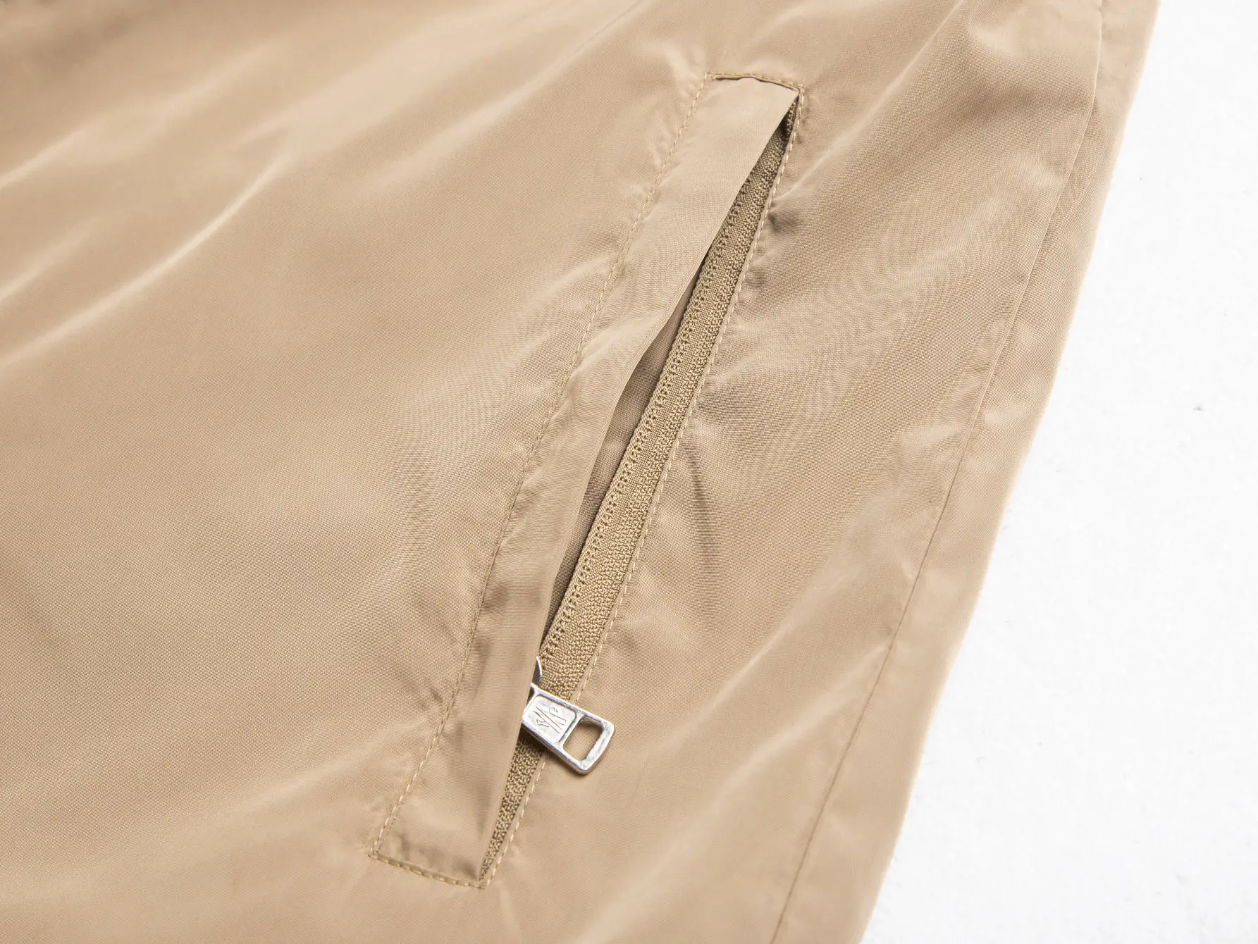 Hooded Windbreaker Jacket with Contrast Trim D31020438 — view 10