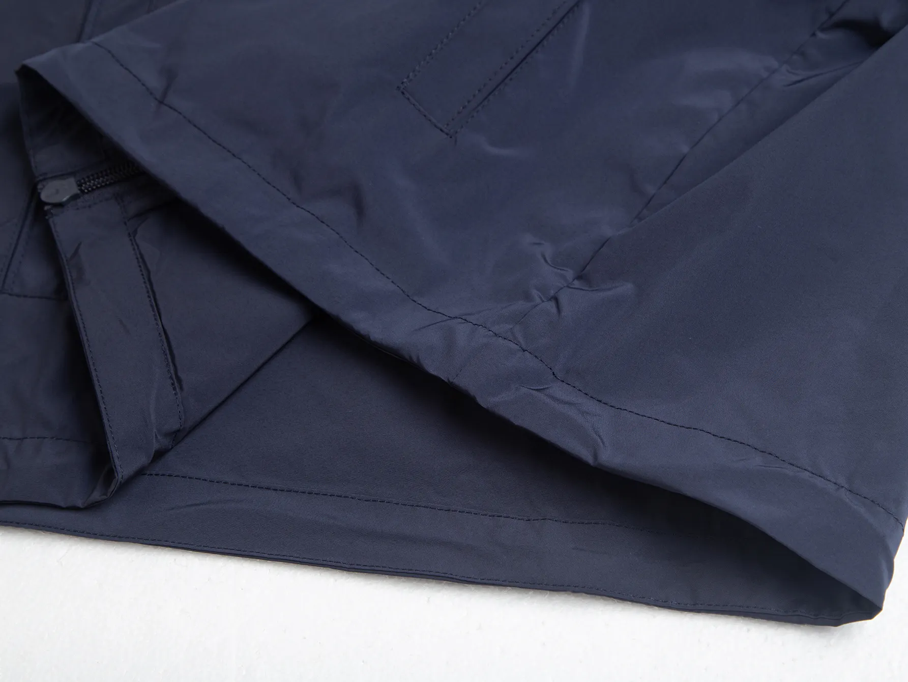 Logo-Appliquéd Hooded Windbreaker Jacket D32020426 — view 9