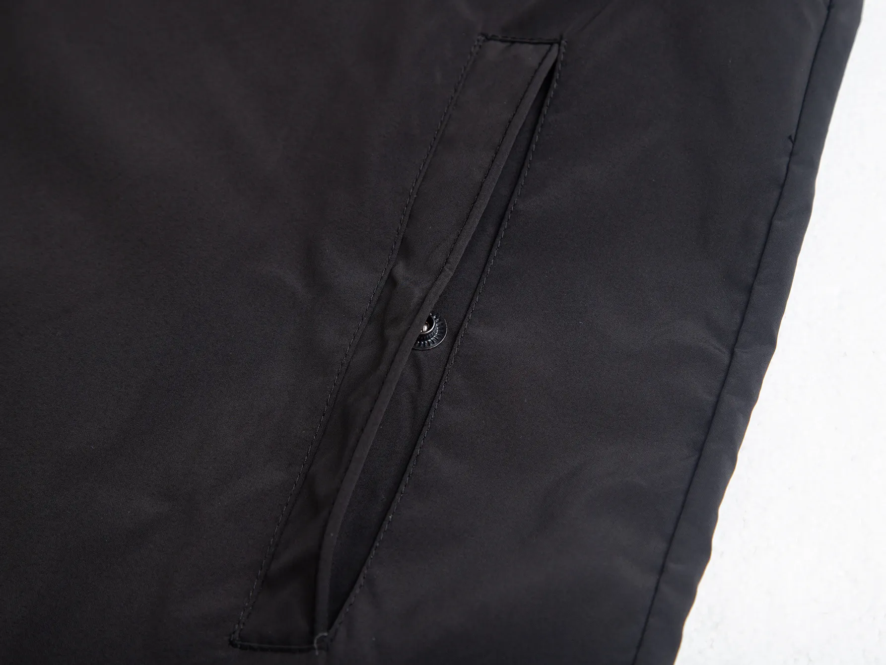 Logo-Patch Hooded Windbreaker Jacket D32020427 — view 11