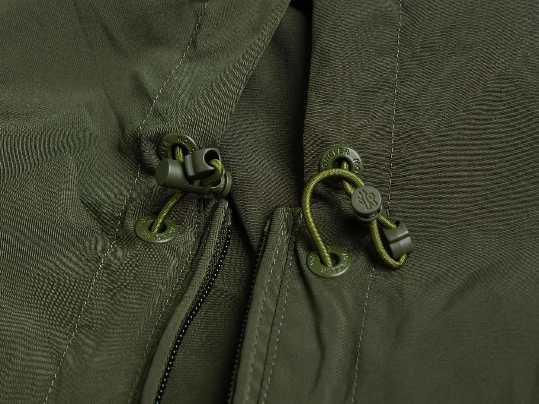 Logo-Appliquéd Hooded Windbreaker Jacket D32020425 — view 5