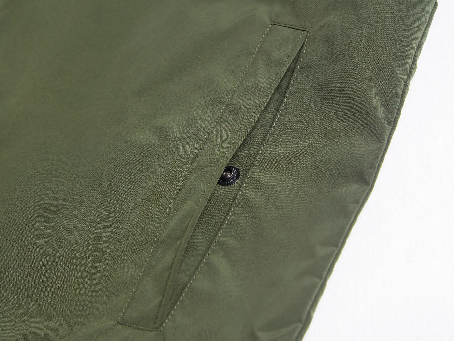 Logo-Appliquéd Hooded Windbreaker Jacket D32020425 — view 10