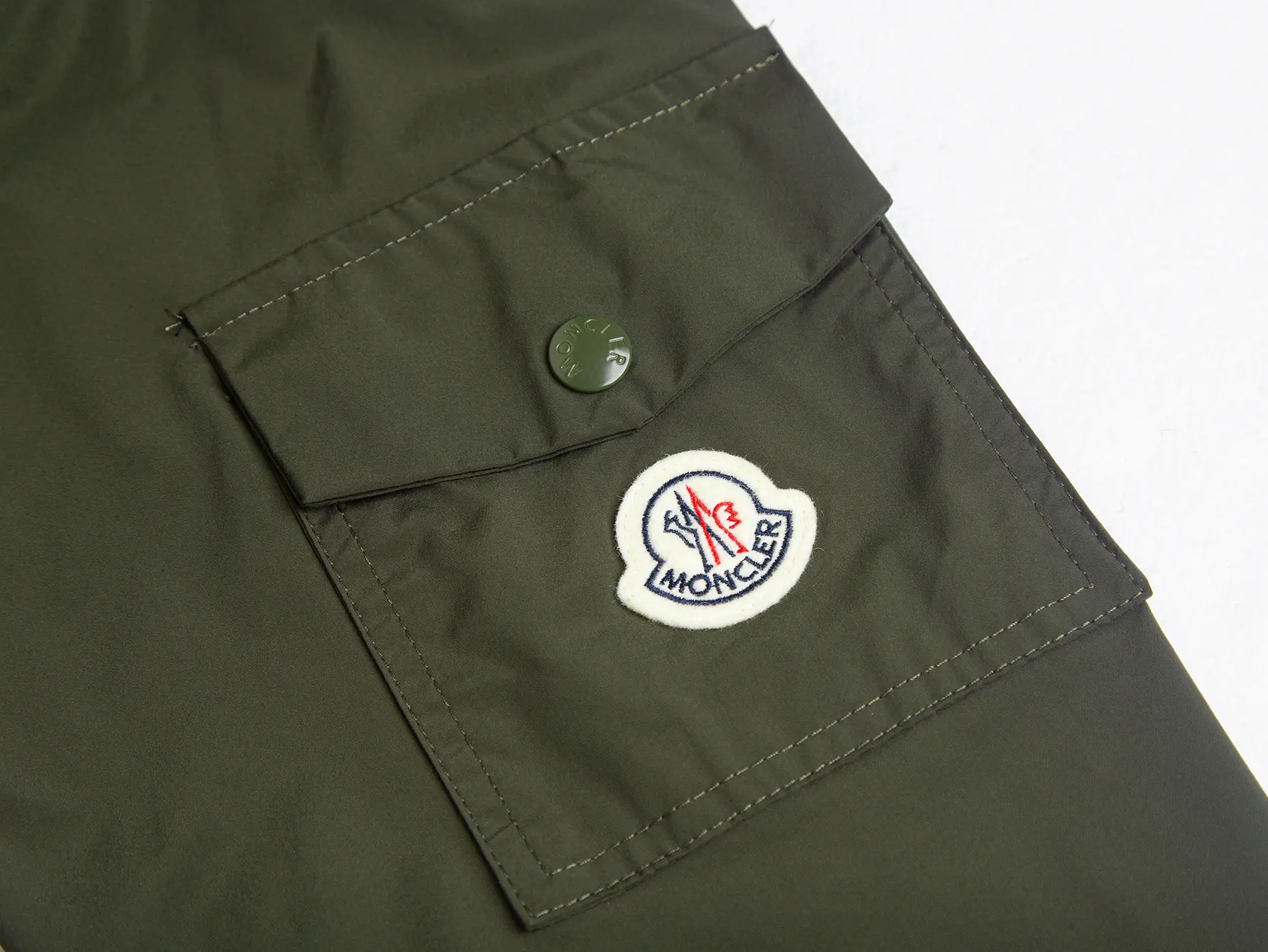 Logo-Appliquéd Hooded Windbreaker Jacket D32020425 — view 12