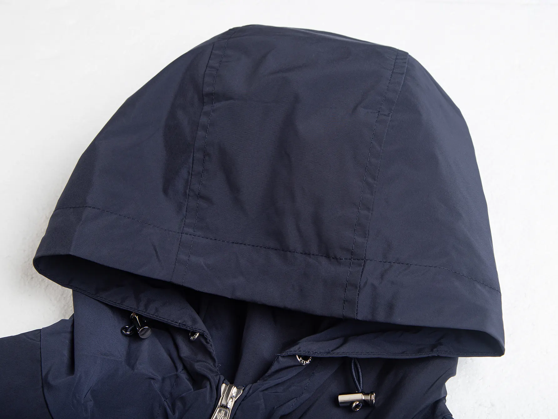 Logo-Patch Hooded Windbreaker Jacket D32020422 — view 4