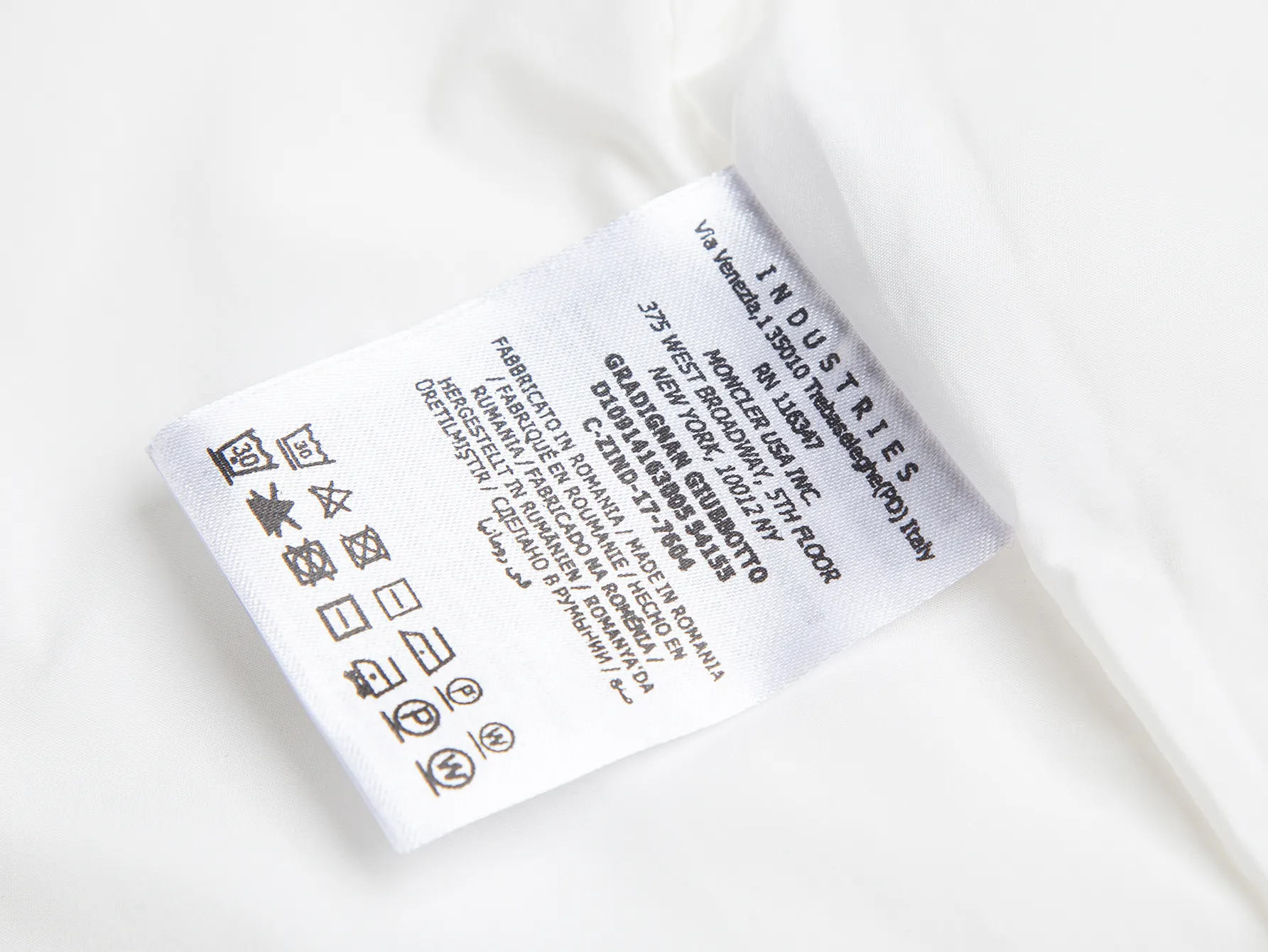 Logo-Appliquéd Hooded Windbreaker Jacket D32020424 — view 12