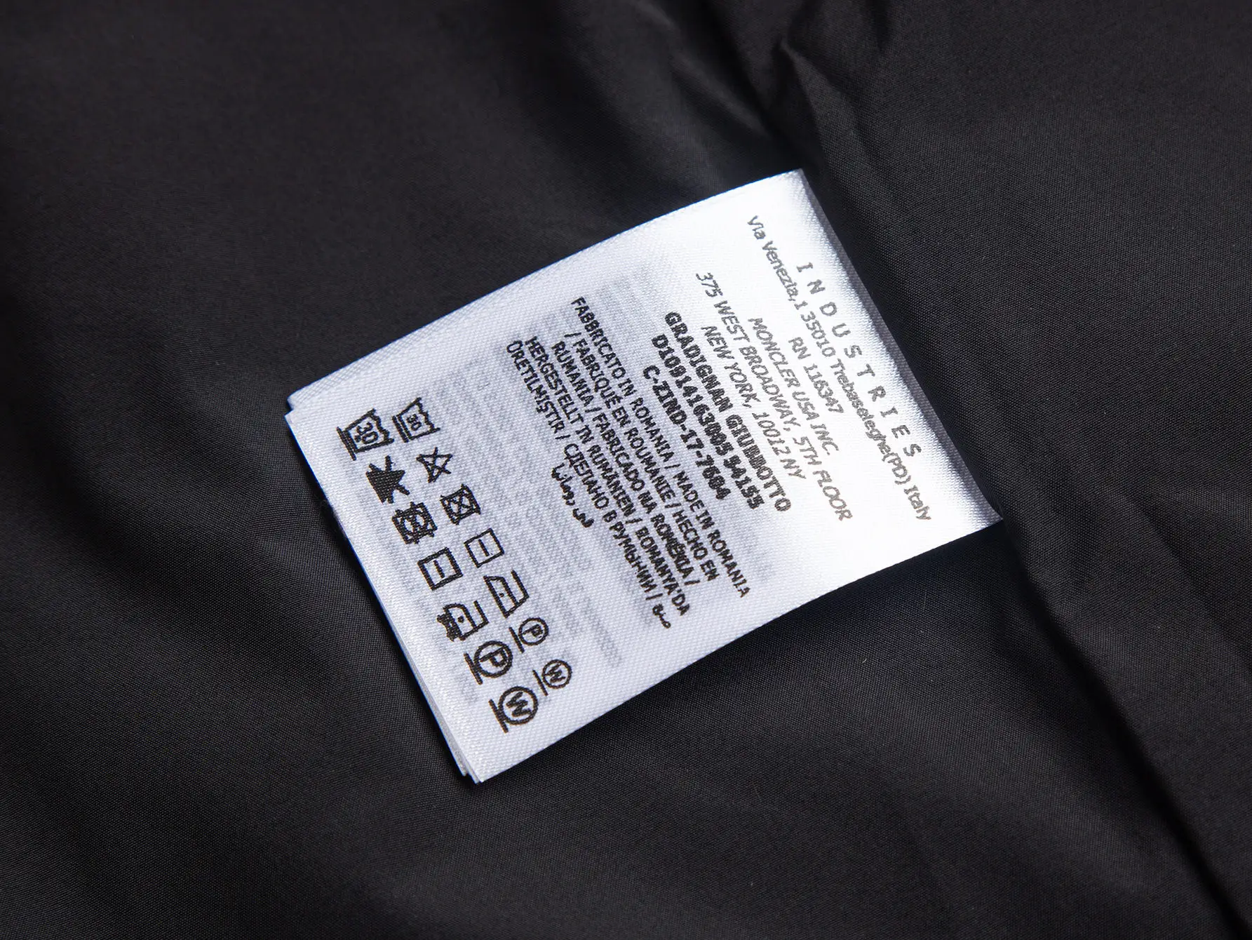 Logo-Appliqué Hooded Windbreaker Jacket D32020423 — view 13