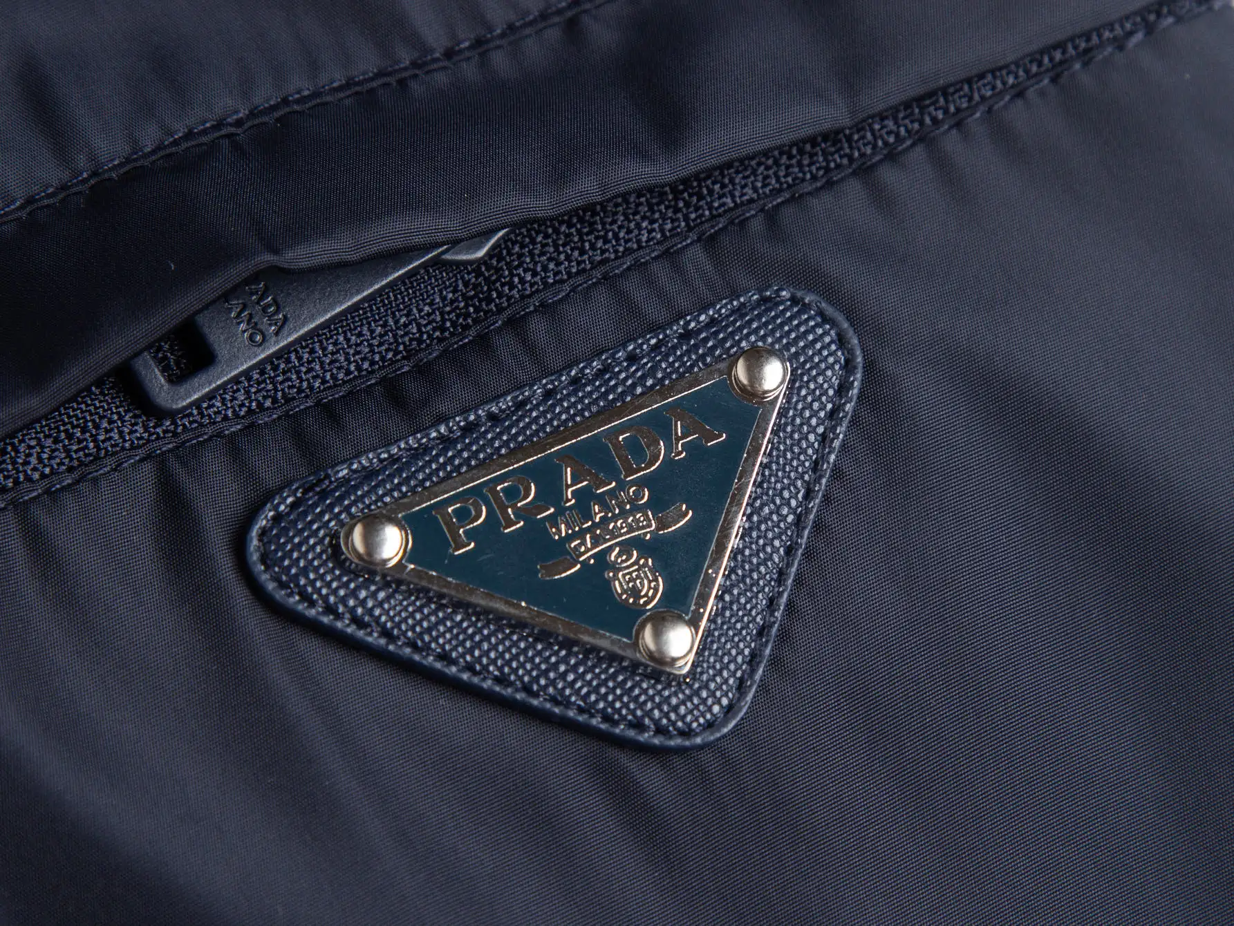 Triangle Logo Hooded Windbreaker Jacket D32520442 — view 4