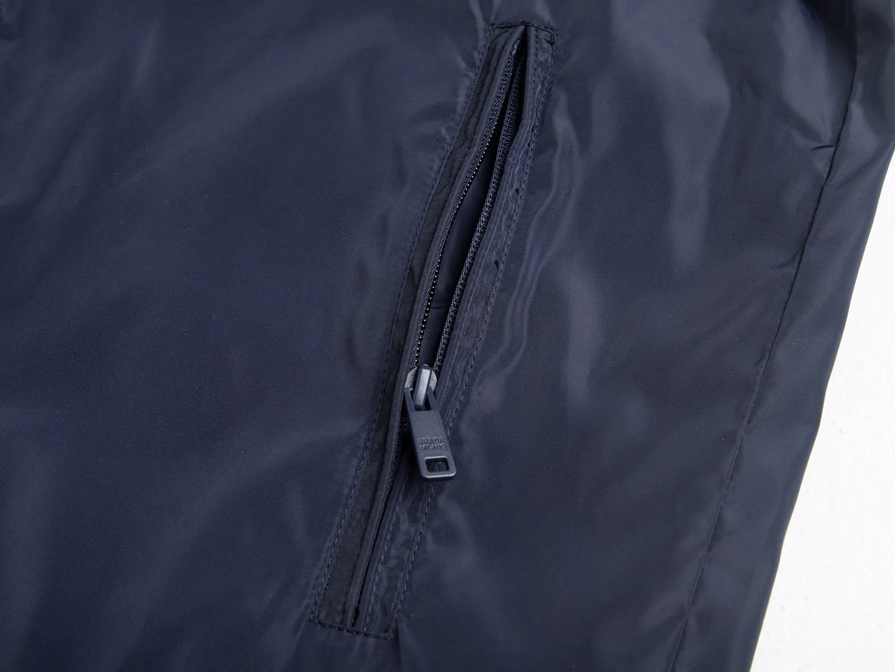 Triangle Logo Hooded Windbreaker Jacket D32520442 — view 9