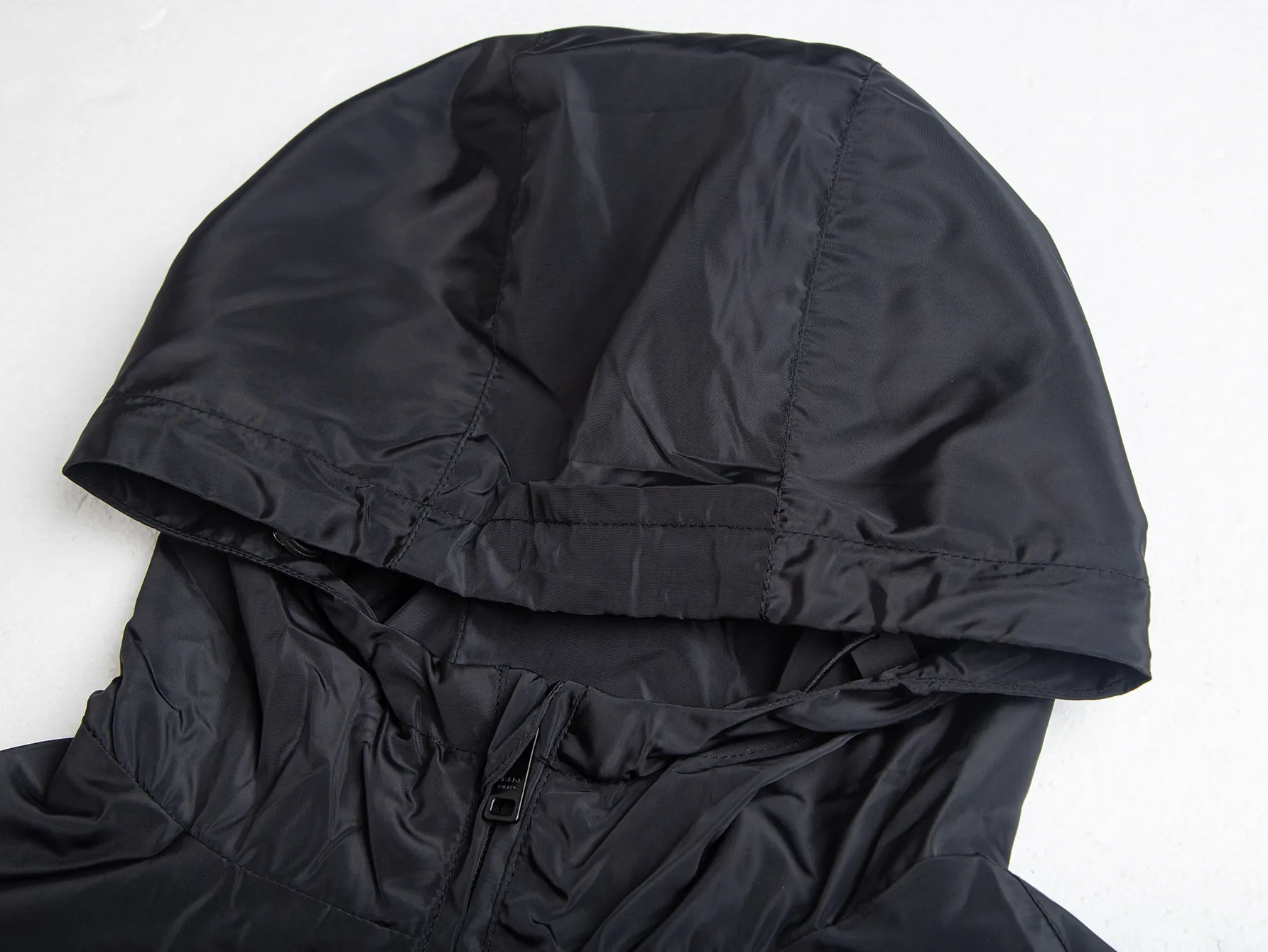 Triangle Logo Hooded Windbreaker Jacket D32520441 — view 3