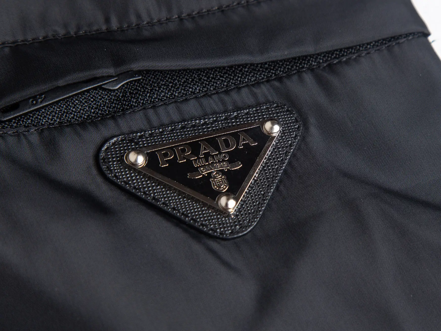 Triangle Logo Hooded Windbreaker Jacket D32520441 — view 6