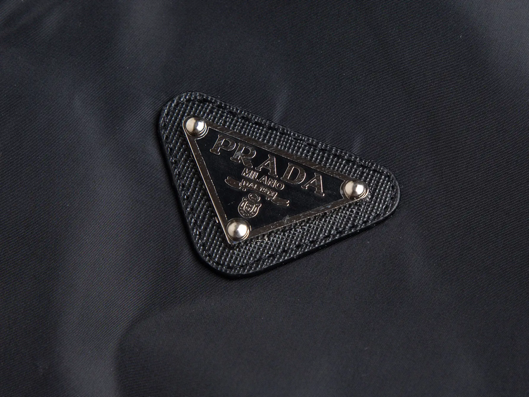 Reversible Hooded Windbreaker Jacket with Triangle Logo D35020440 — view 6