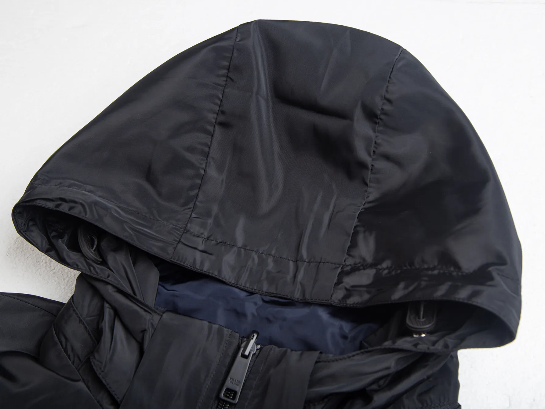 Reversible Hooded Windbreaker Jacket with Triangle Logo D35020440 — view 7