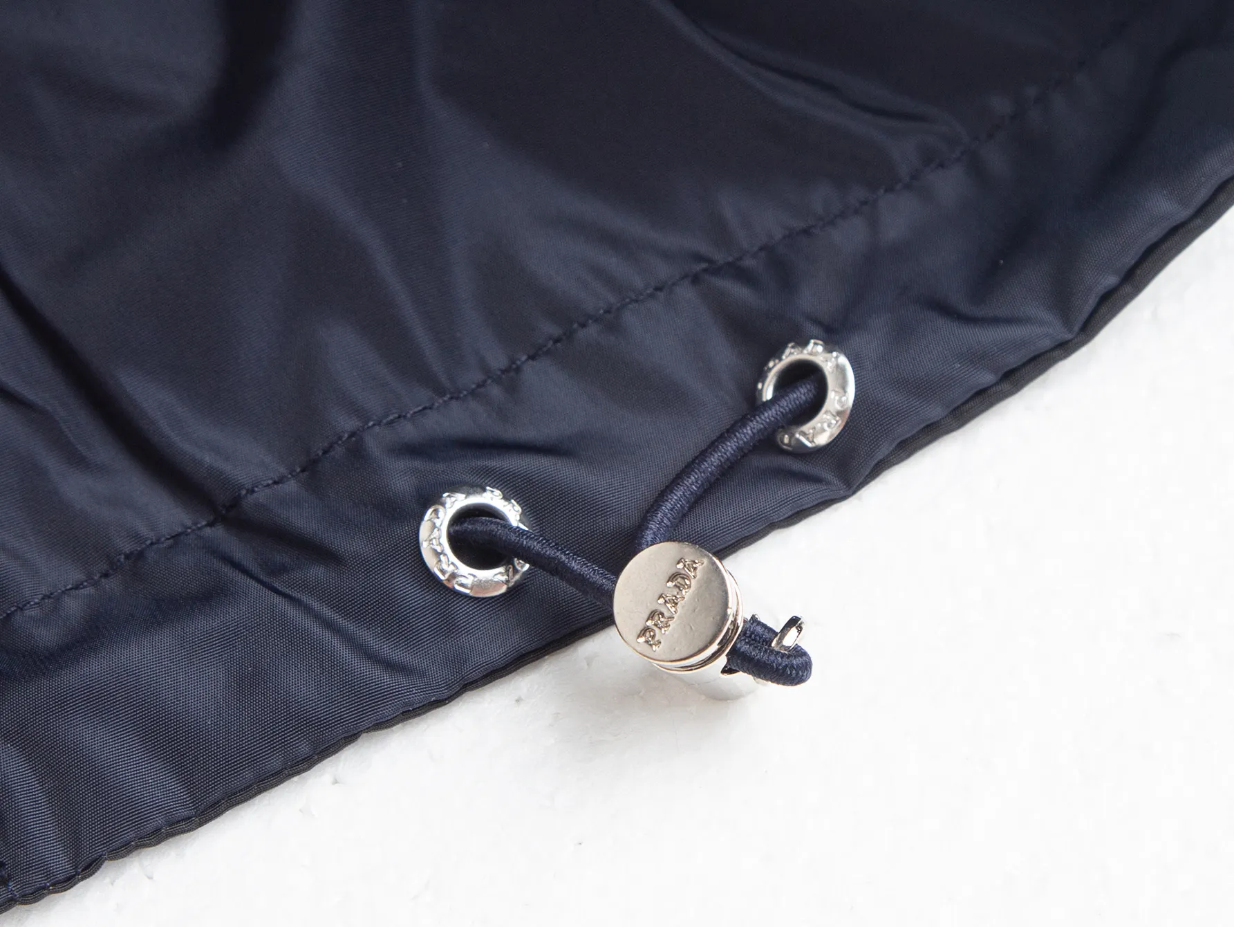 Reversible Hooded Windbreaker Jacket with Triangle Logo D35020440 — view 10