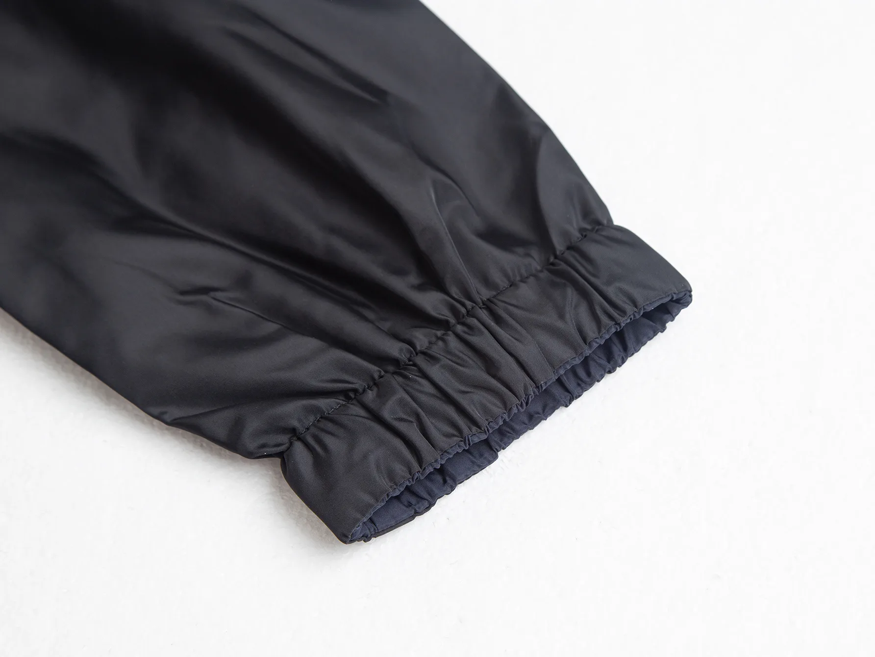 Reversible Hooded Windbreaker Jacket with Triangle Logo D35020440 — view 13