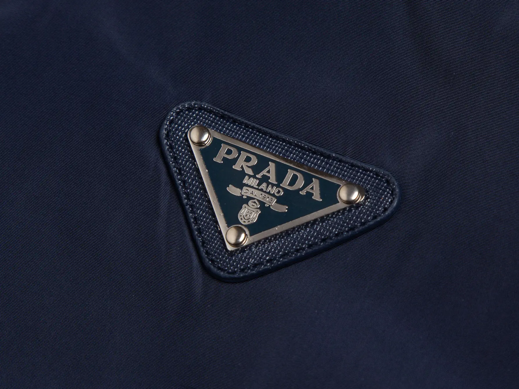 Reversible Hooded Windbreaker Jacket with Triangle Logo D35020440 — view 17