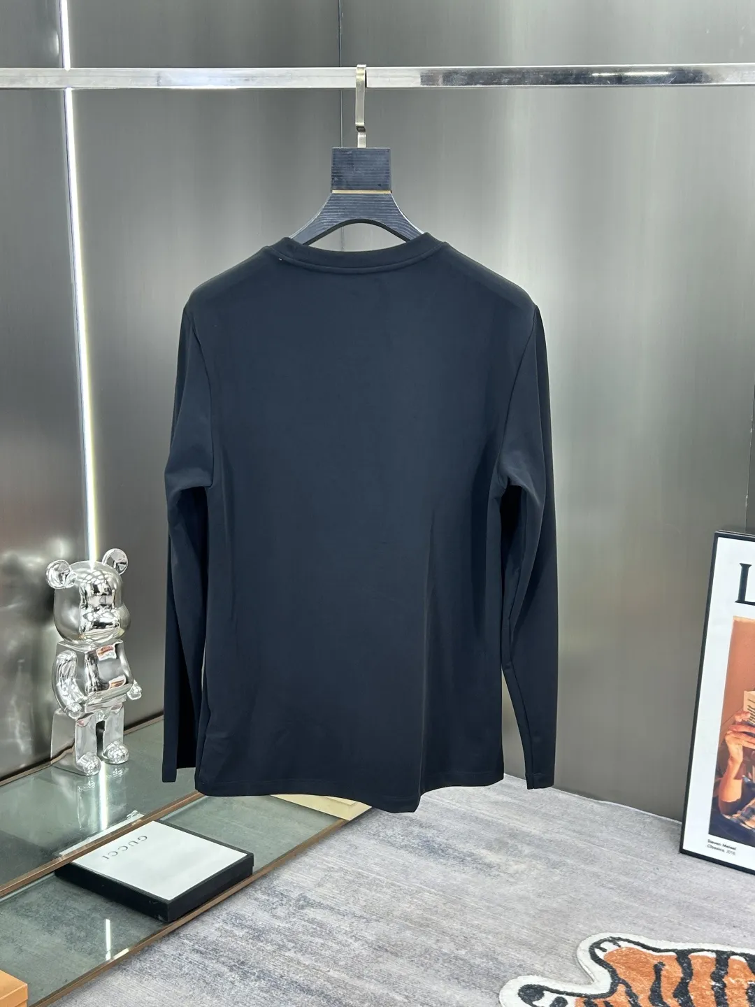 Embroidered Logo Long-Sleeved T-Shirt D11521501 — view 2